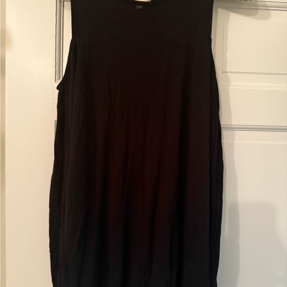 Cold shoulder top - Picture 2 of 2